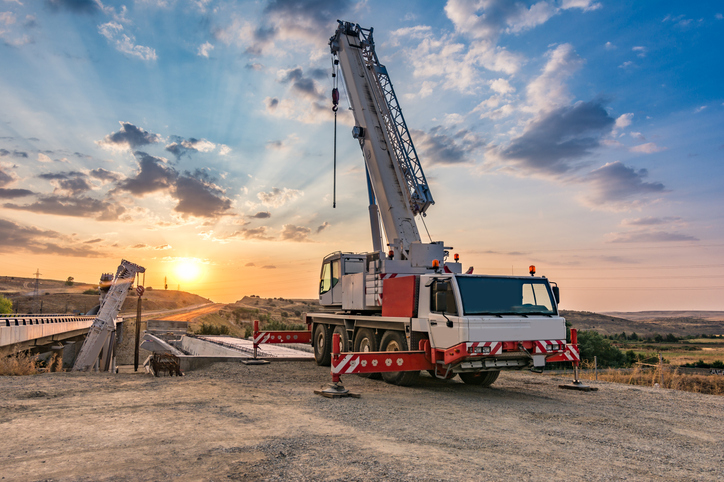 how to become a crane operator